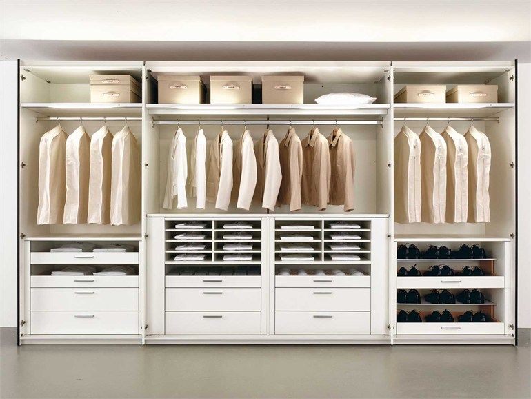 ADA Compliant Bedroom - closet